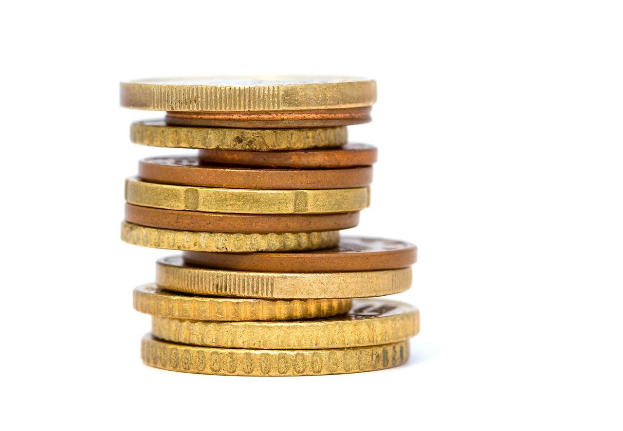 Porównanie opłacalności: złote monety 1/4 uncji czy inne aktywa?